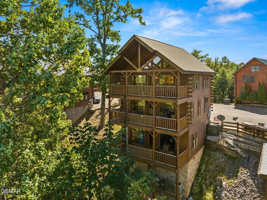 2809 White Oak Ridge Lane, Sevierville
