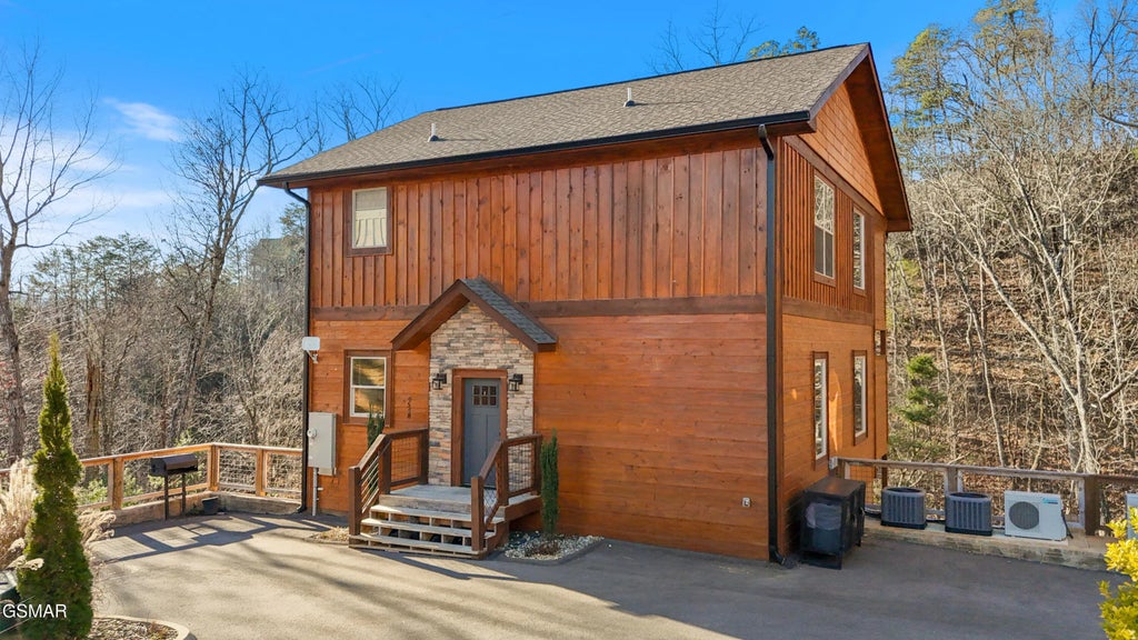 4548 Shangrila Way, Sevierville