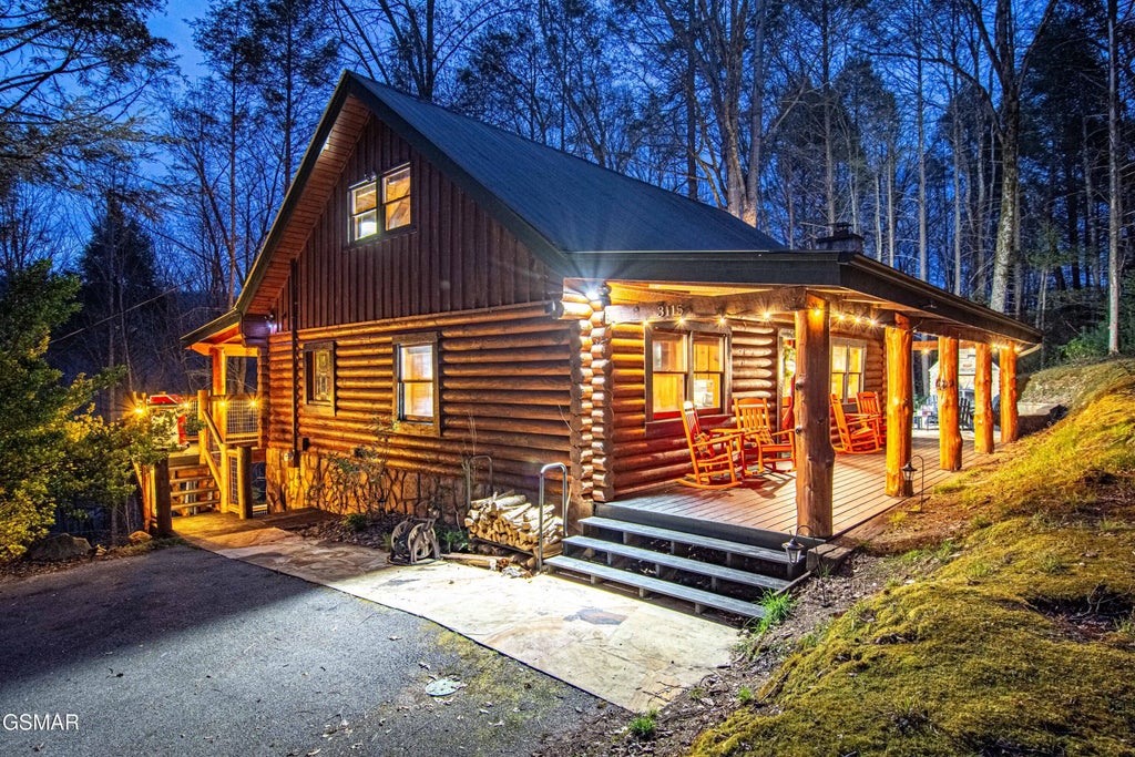 3115 E Parkway, Gatlinburg