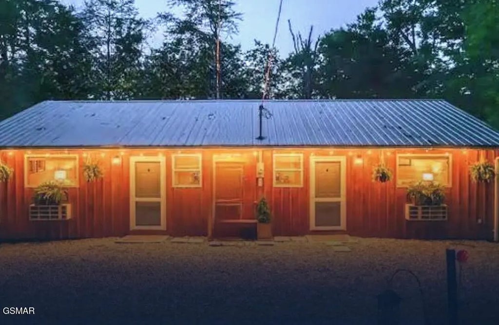 122 Quail Roost Drive, Cosby