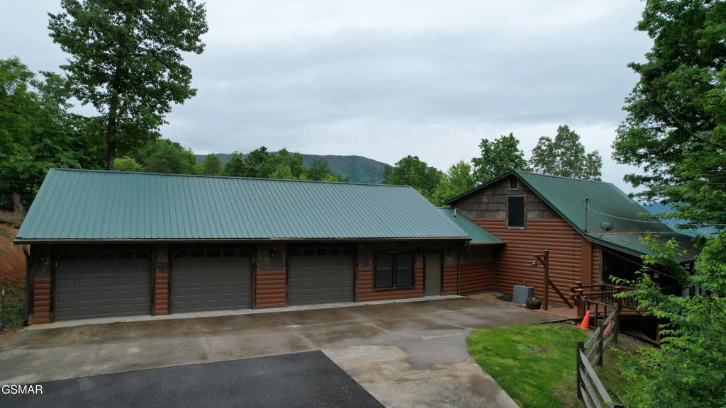 3644 Wears Mountain Lane, Sevierville