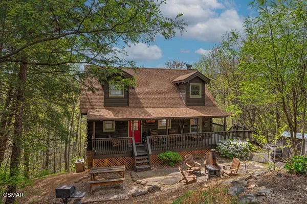 2415 N School House Gap Road, Sevierville