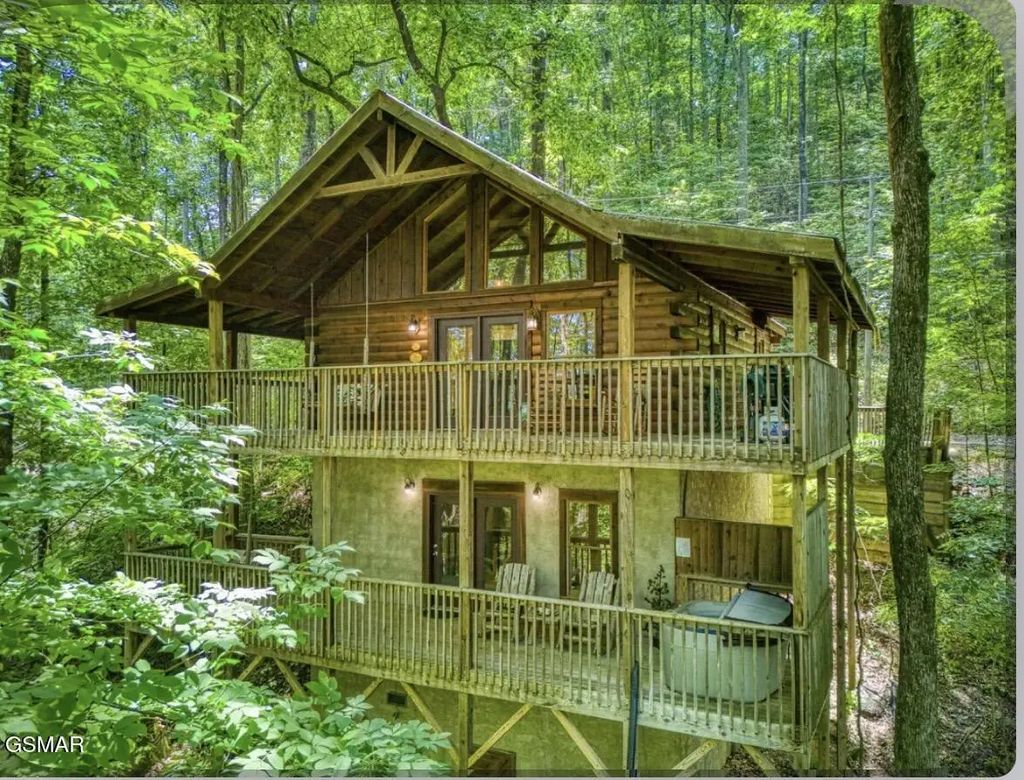 4080 Ole Smoky Way, Sevierville