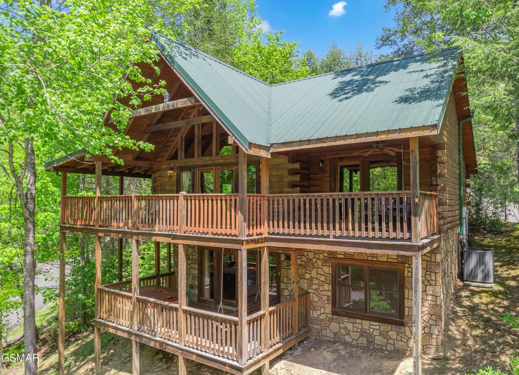 721 Poplar Falls Way, Gatlinburg