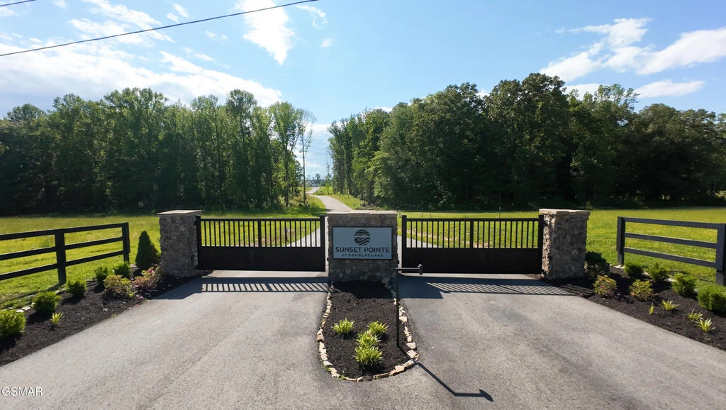 Lots 25&26 Sunset Boulevard, White Pine