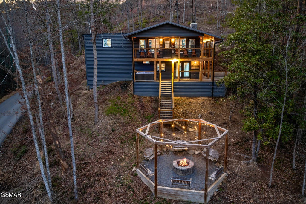 2869 Hatcher Mountain Road, Sevierville