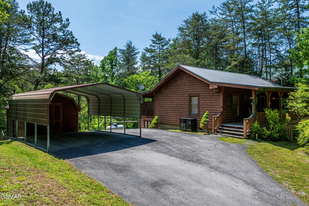 2917 Barnes Drive, Sevierville