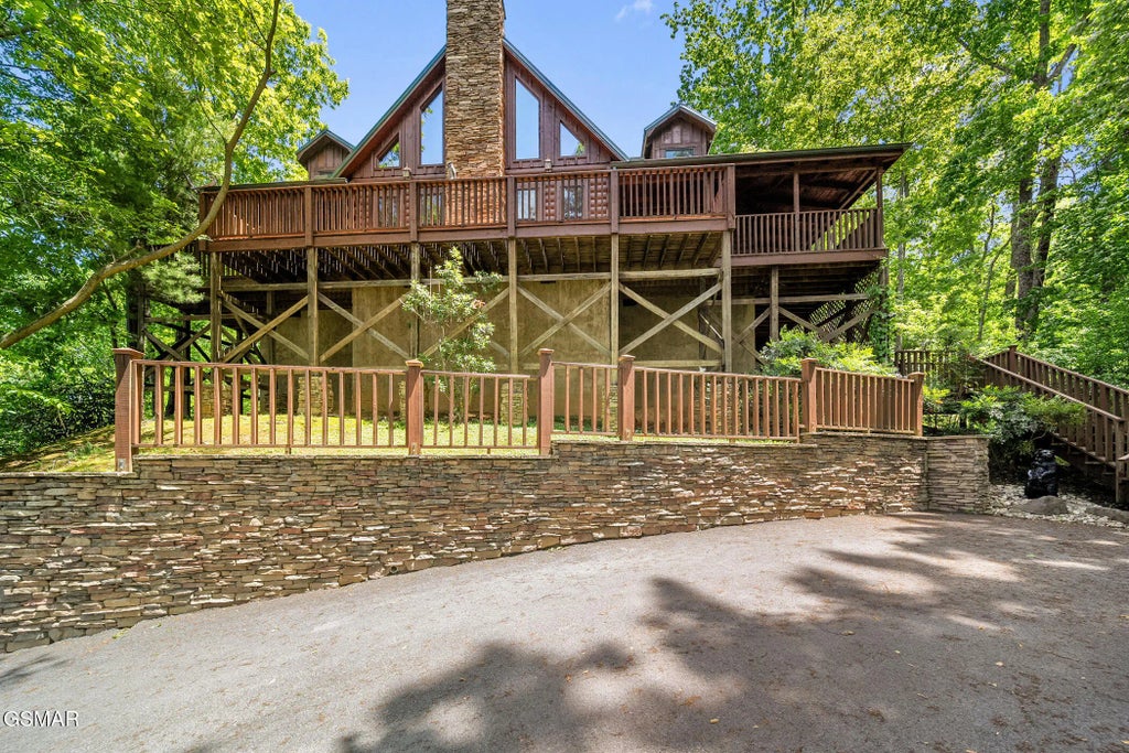 915 Statham Way, Gatlinburg