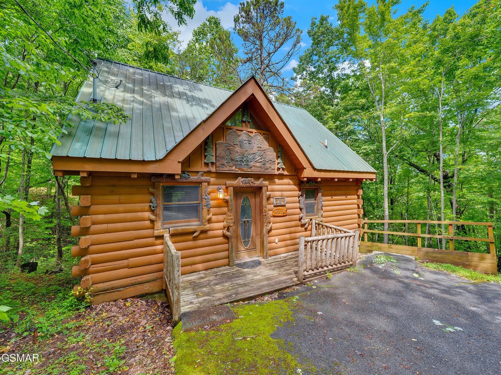 1805 Mossy Trail, Sevierville