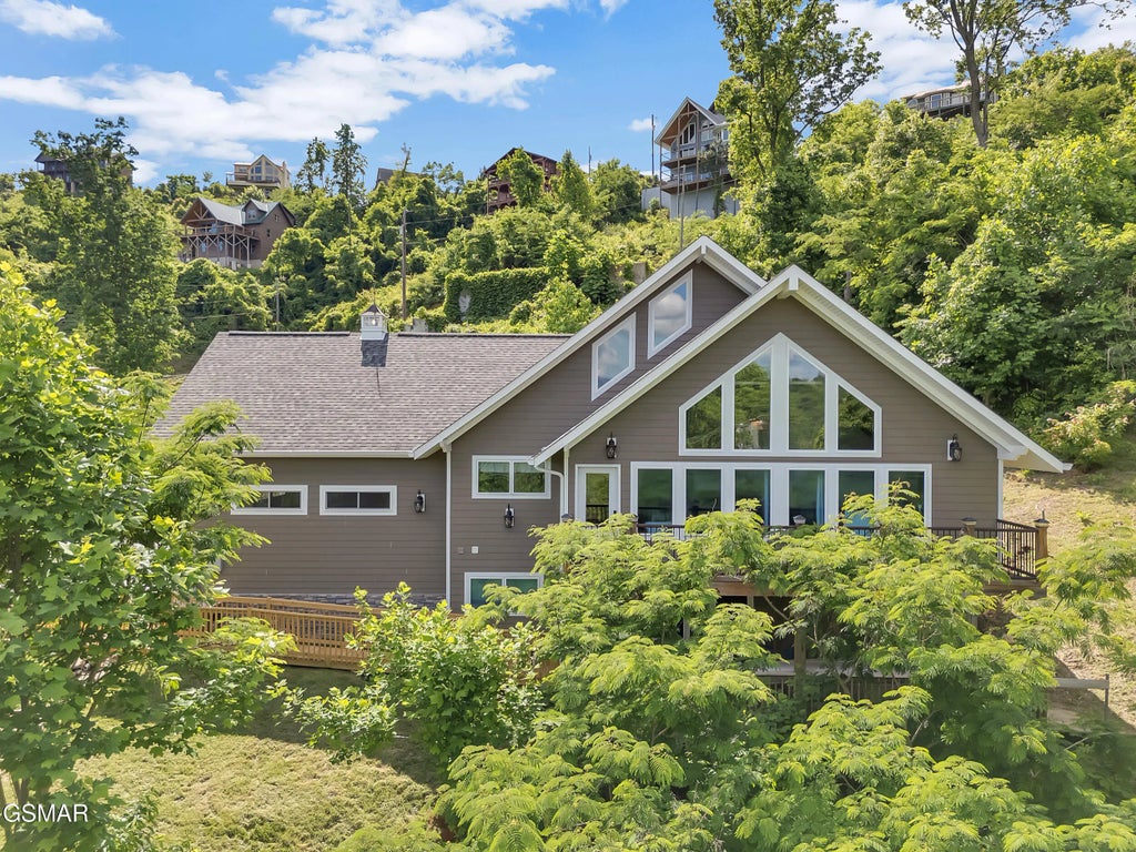 730 Deerfoot Drive, Gatlinburg