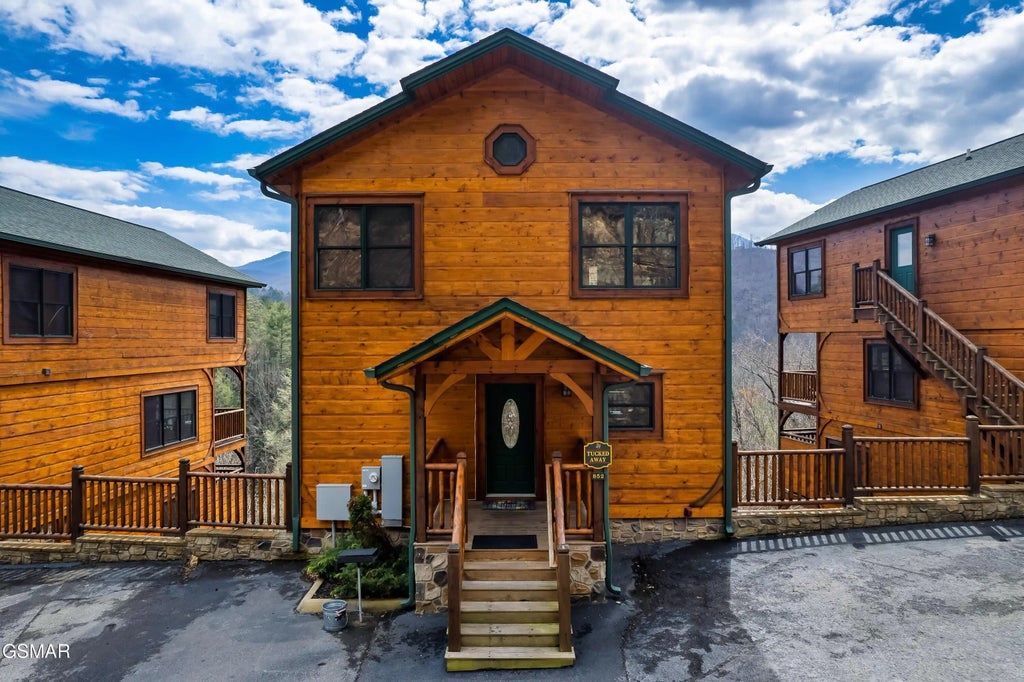 852 Resort Way, Gatlinburg