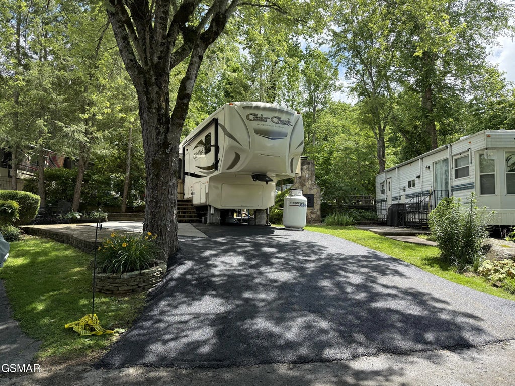 4229 E Parkway #78, Gatlinburg