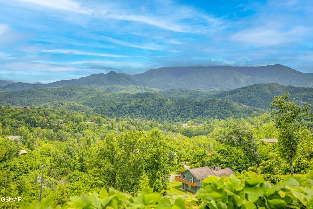 806 Beanstalk Court, Gatlinburg