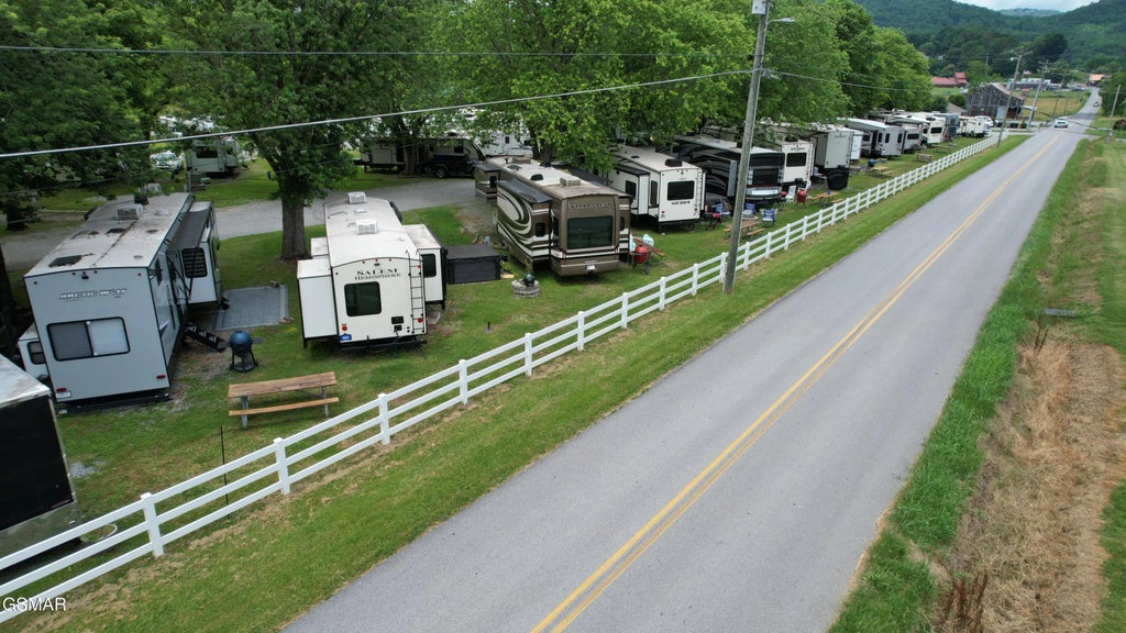 3330 Line Springs Road, Sevierville