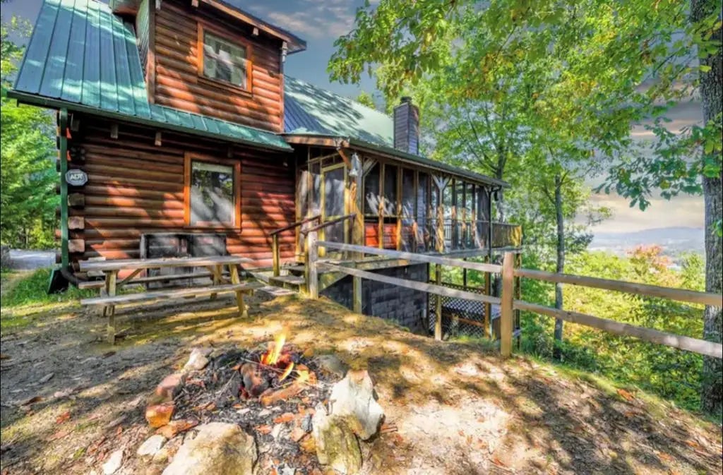 3831 Glenview Way, Sevierville