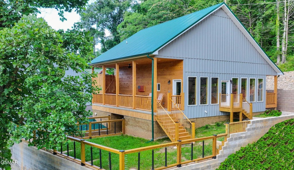 617 Davenport Rd, Gatlinburg