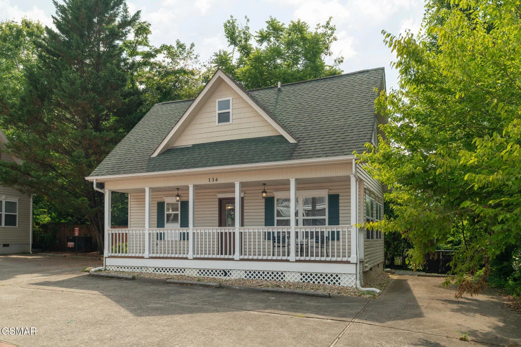 134 Roaring Fork Road, Gatlinburg