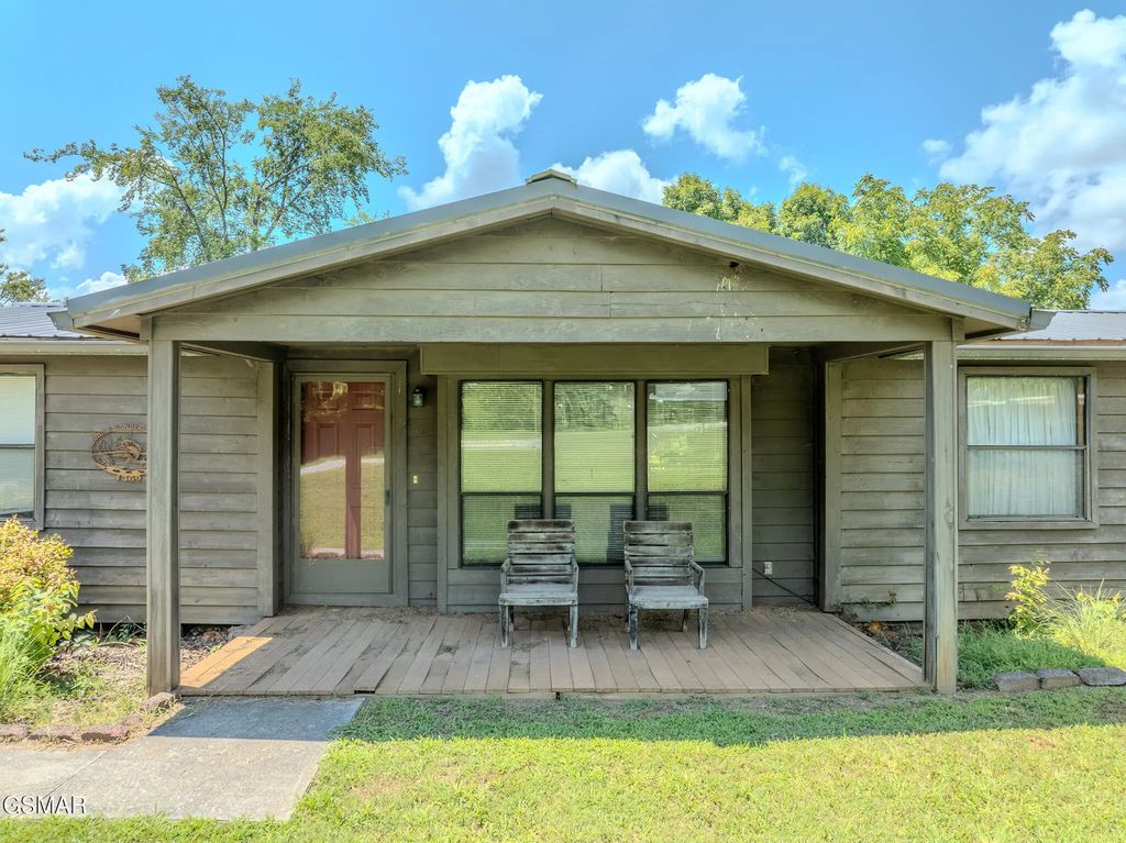 1369 Paradise Lane, Dandridge