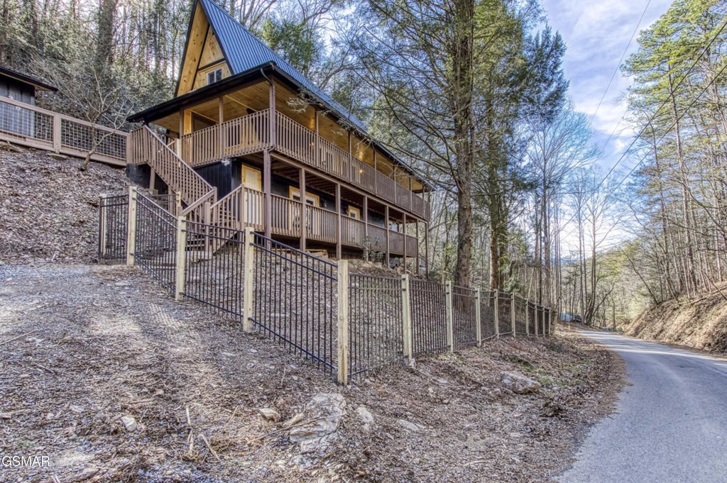 358 Ownby Circle, Gatlinburg