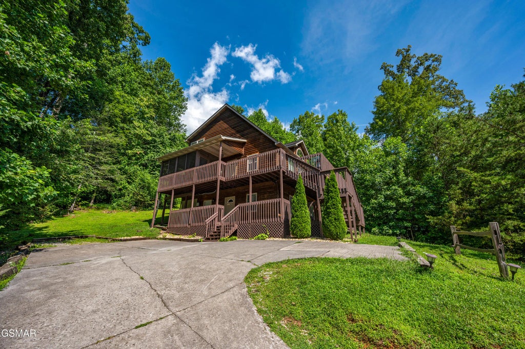 1727 Brent Hills Boulevard, Gatlinburg