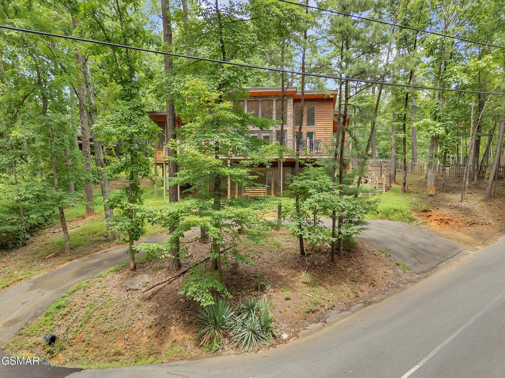 2404 Bobs Pass, Sevierville