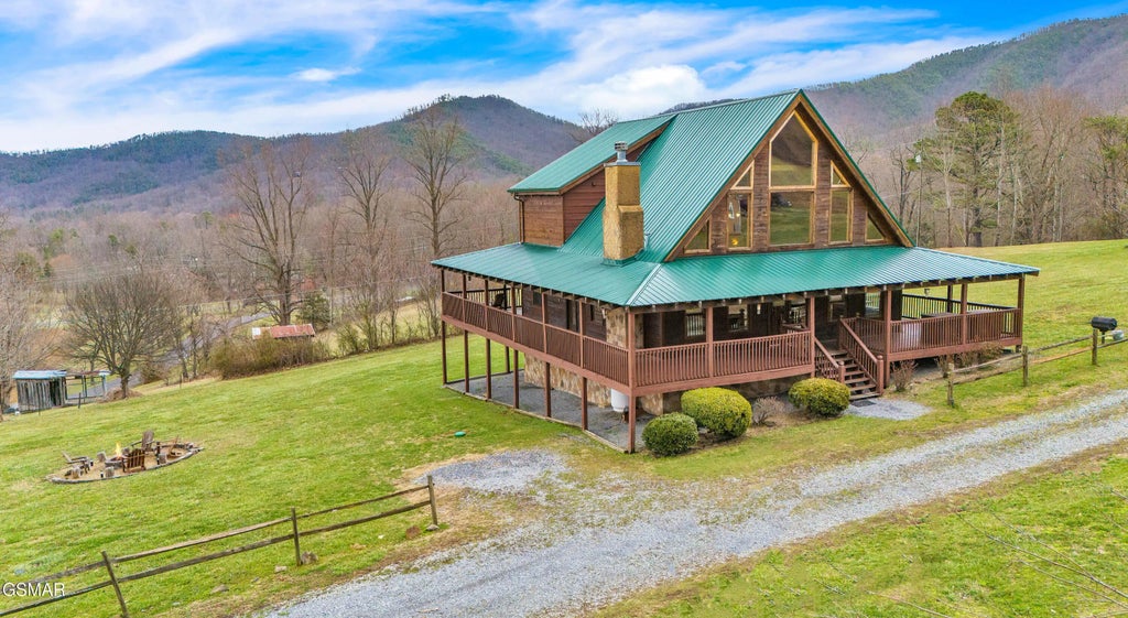 3214 Grinders Way, Sevierville