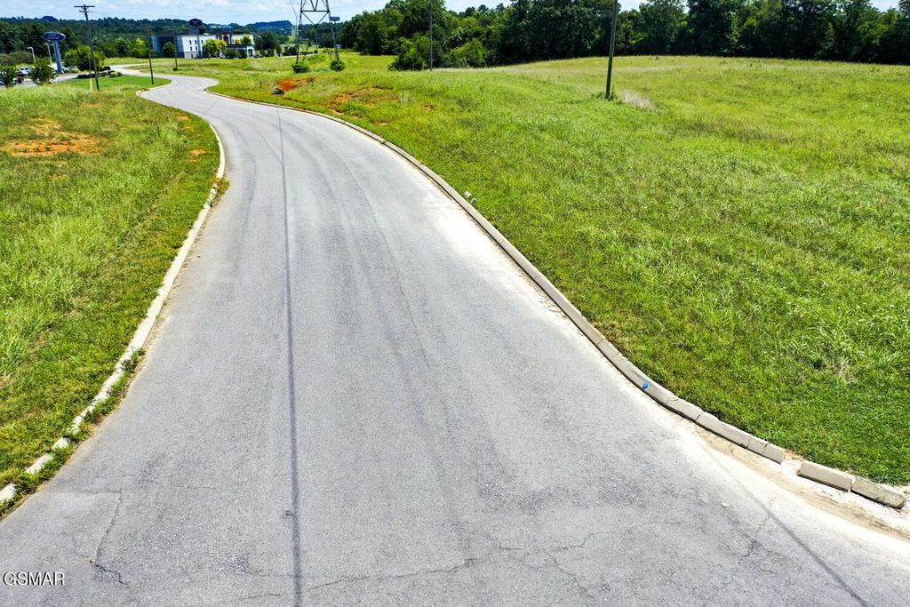 Sharon Drive, Dandridge