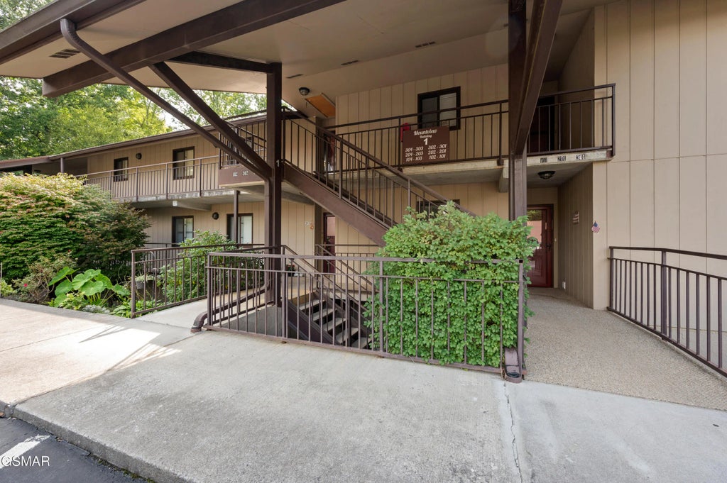 221 Woodland Road 102, Gatlinburg