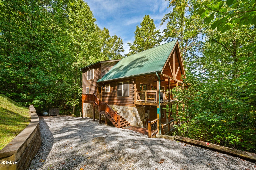 4144 Burning Tree Lane, Sevierville