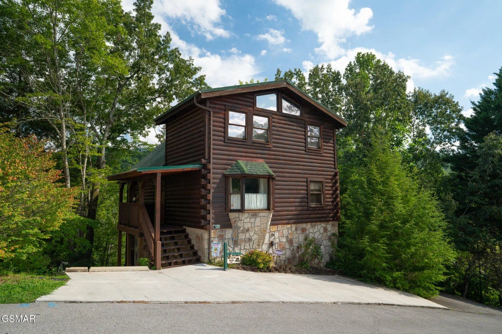 317 Brown Wren Way, Gatlinburg
