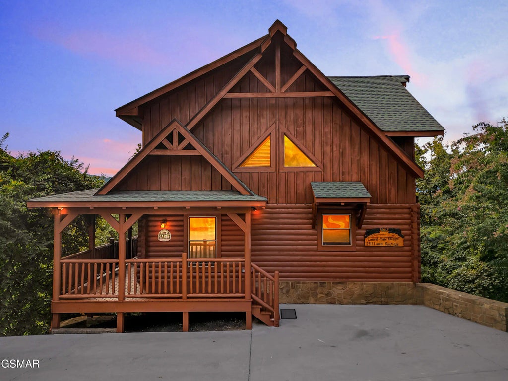2512 Laurel Point Way, Sevierville
