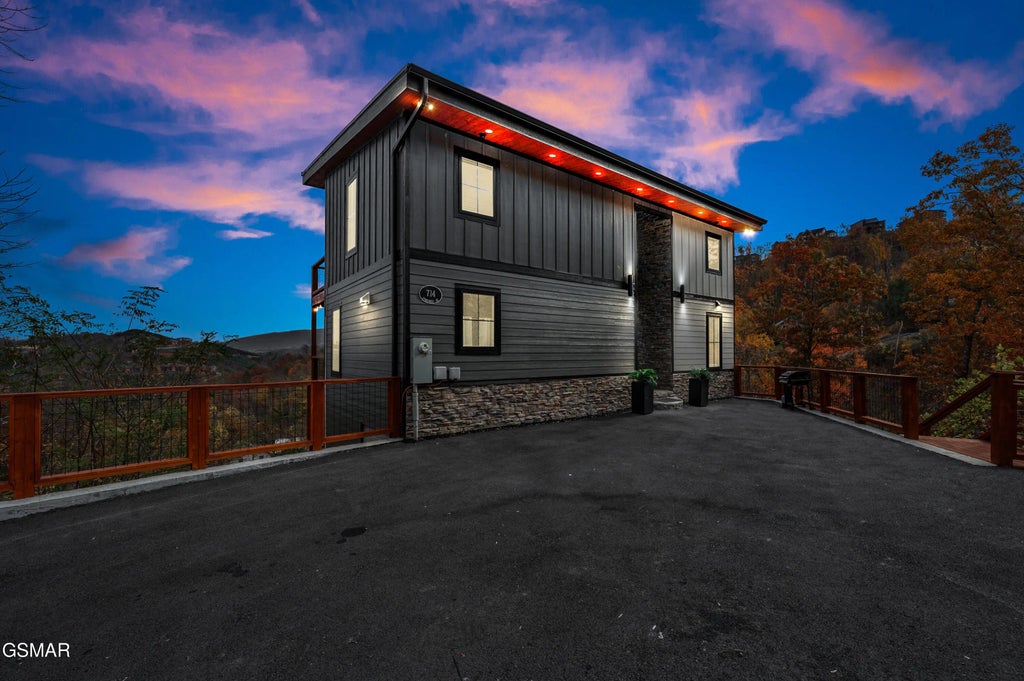 714 Pinecrest Drive, Gatlinburg