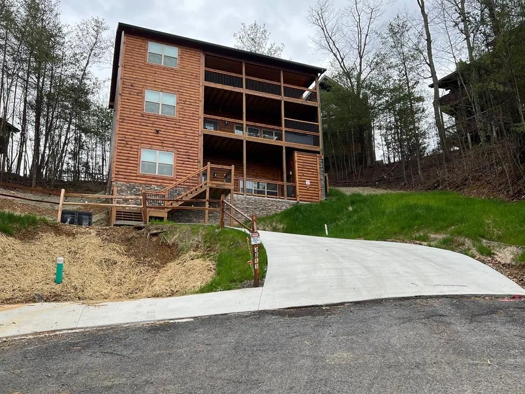3211 Pine Way, Pigeon Forge