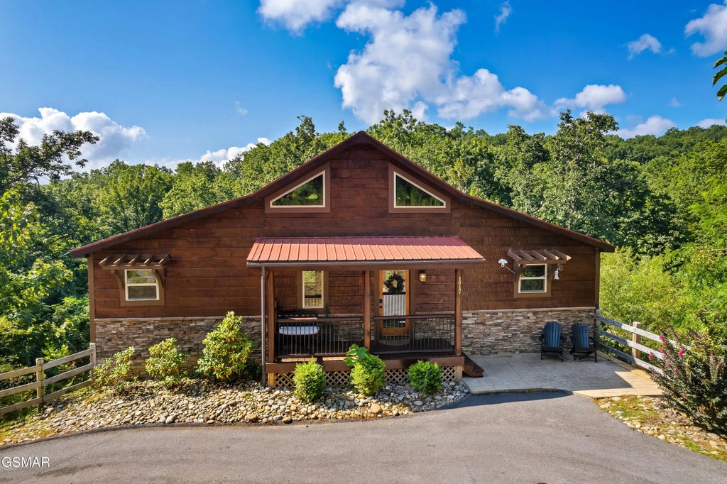 1017 Wiley Oakley Drive, Gatlinburg