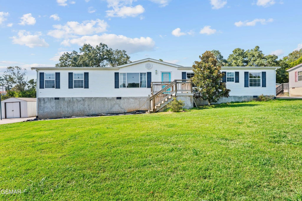 1137 Oaks Vista Lane, Seymour