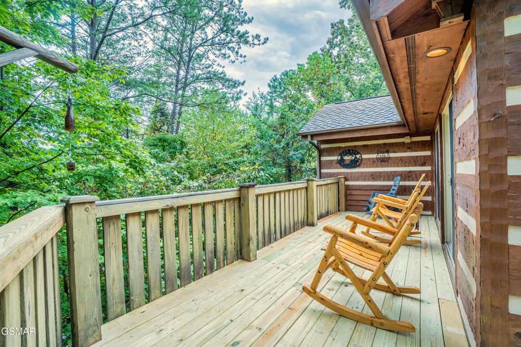 317 Matterhorn Drive, Gatlinburg