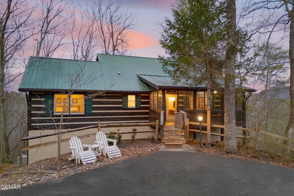2616 Sunset Circle, Sevierville