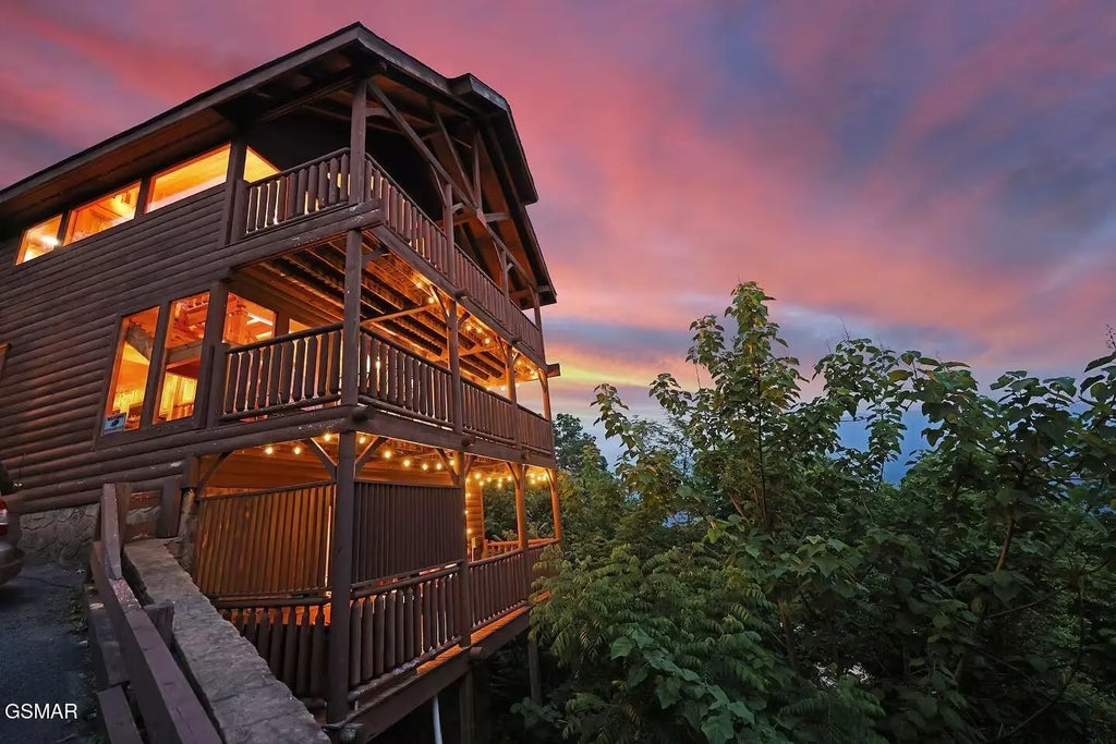 1154 Villa Overlook Way, Gatlinburg