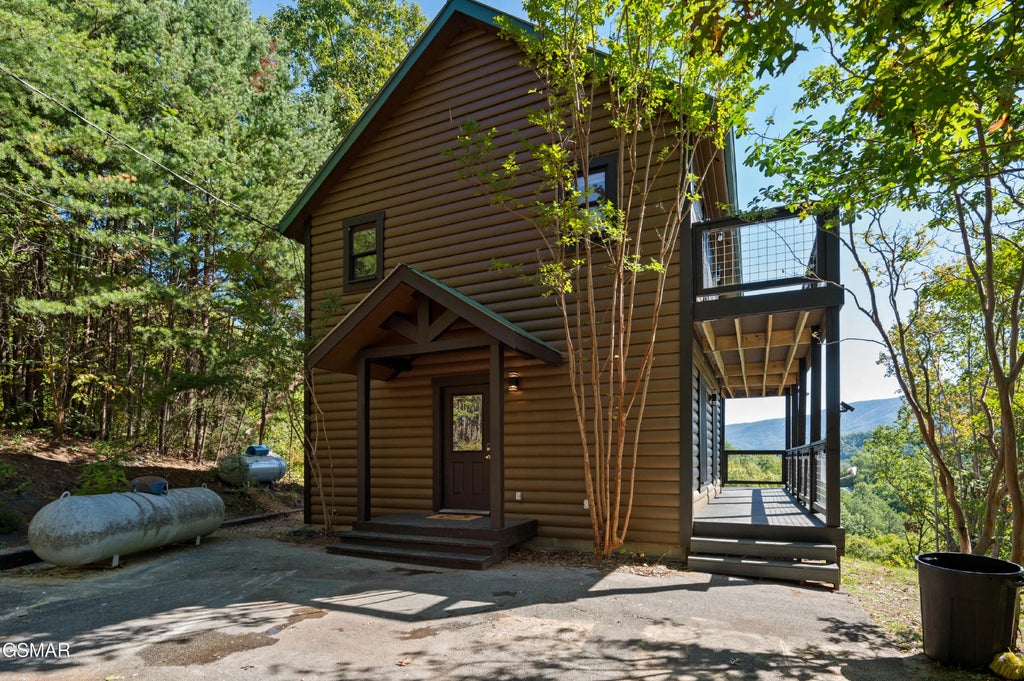 2526 Raccoon Hollow Way, Sevierville