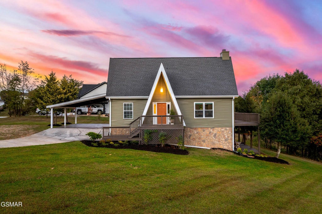 836 River Cliff Drive, Kodak