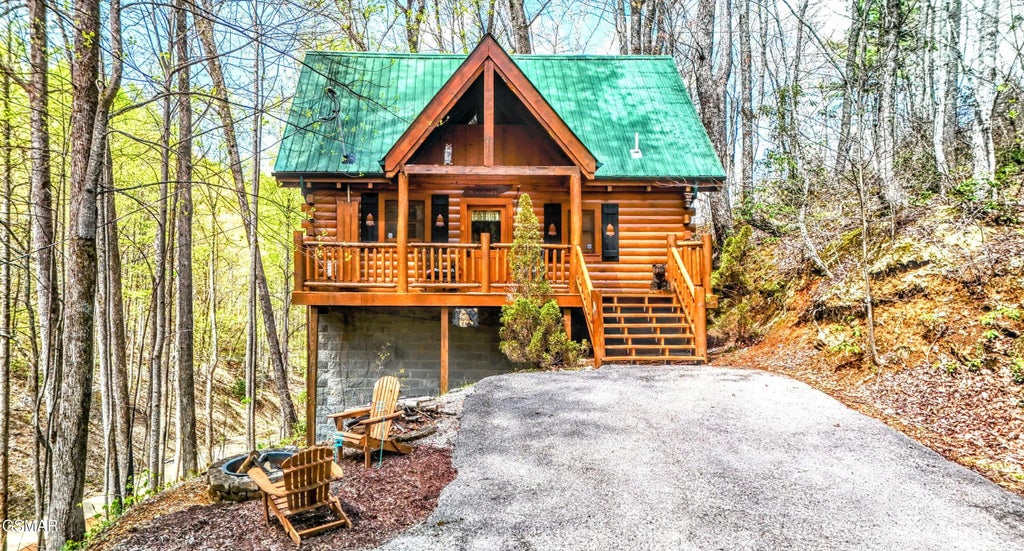 2310 Raymond Hollow Road, Sevierville