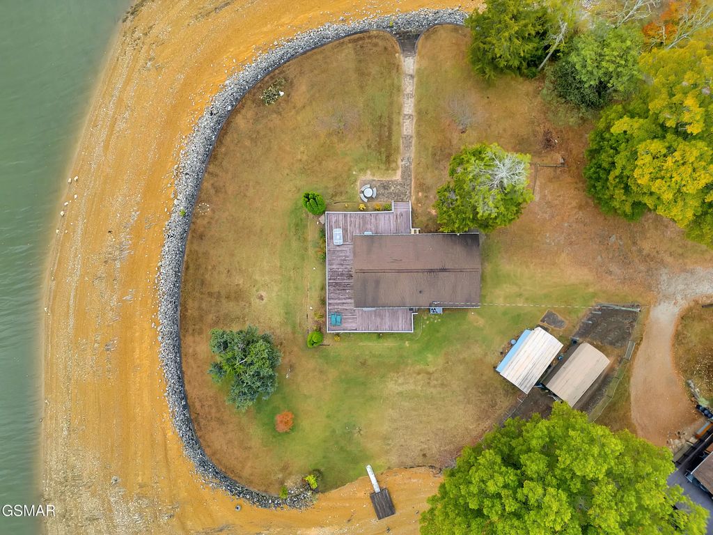 2150 Galloway Island Drive, Dandridge