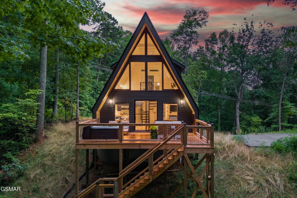 1903 Ash Pass, Sevierville