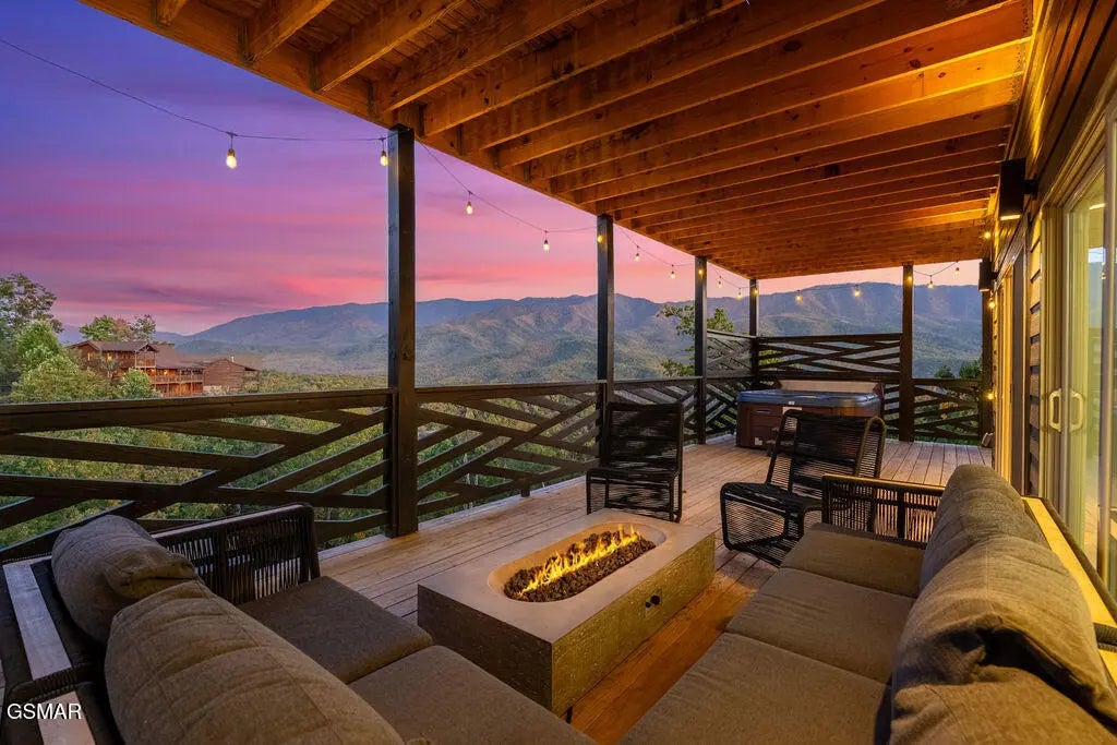 839 Deer Path Lane, Gatlinburg