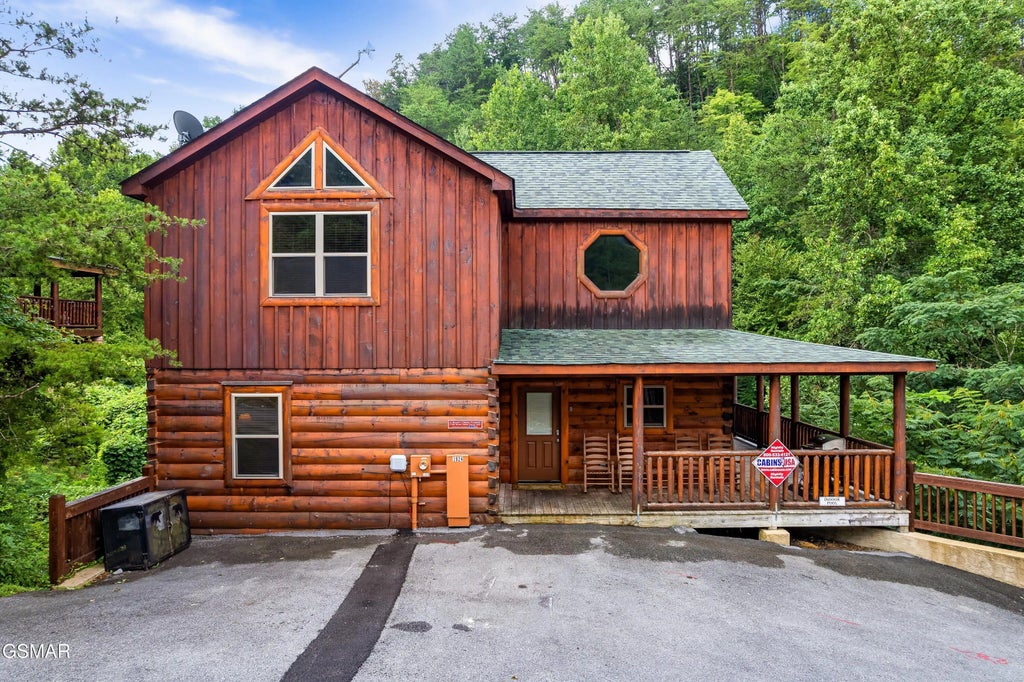 1924 Bear Creek Falls Way Way, Sevierville