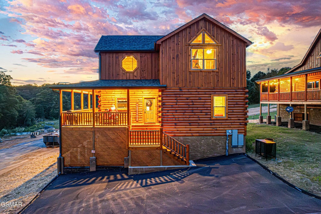 401 Southern Sun Way, Pigeon Forge