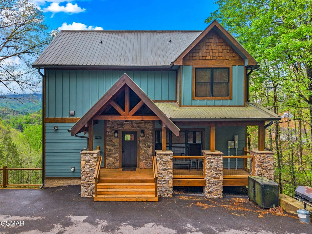 5276 Riversong Way, Sevierville