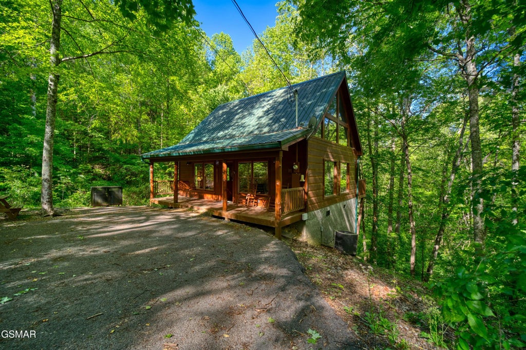 1705 Jacks Pass, Sevierville