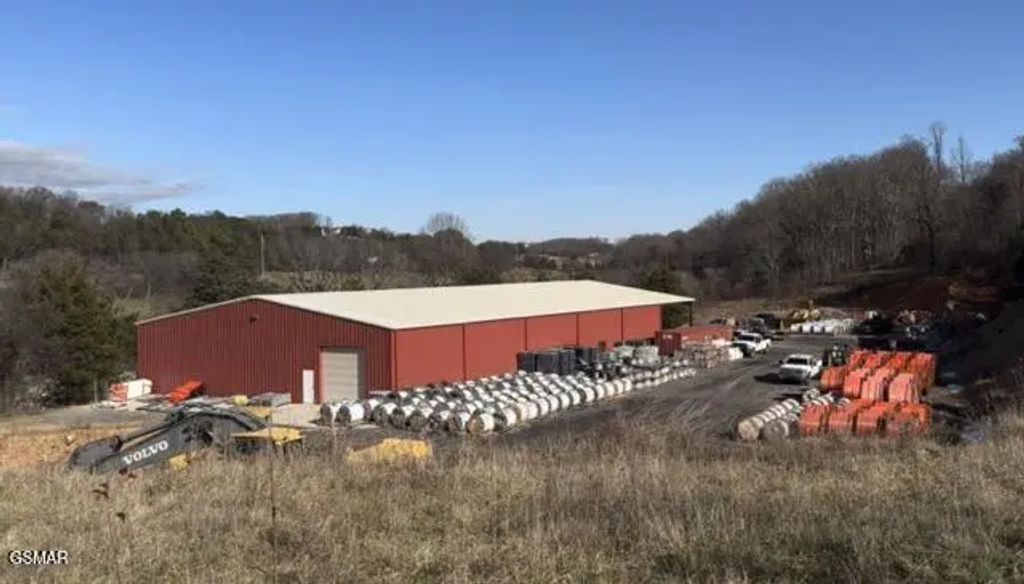 725 W Highway 25, Dandridge