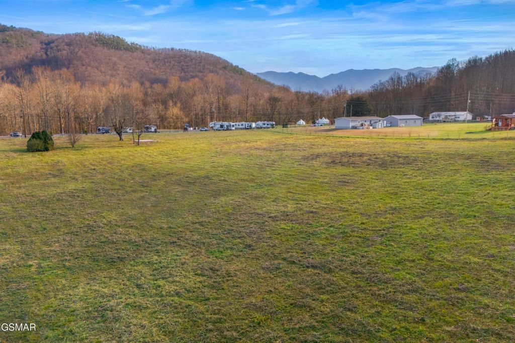 4121 Chavis Road, Cosby